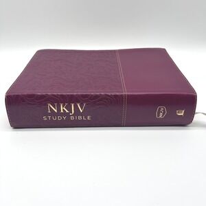NKJV Study Bible Third Edition Full-Color Thomas Nelson Burgundy Leathersoft